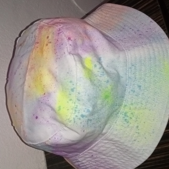 Custom buckets - Picture 3 of 3